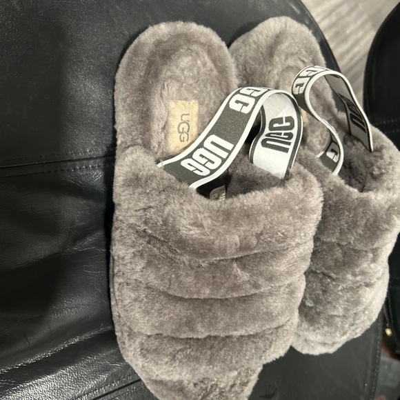 UGG  Fluff Yeah Soft Gray  Slides size 9 - Picture 4 of 11